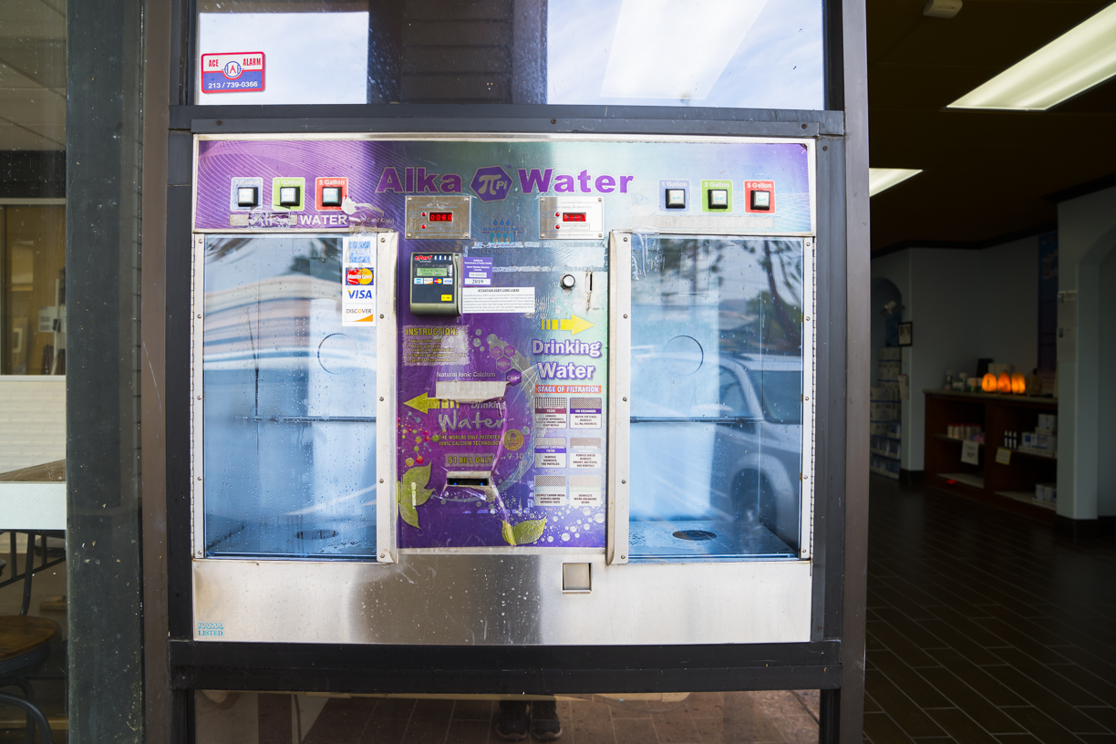 Alkapi Natural Ionic Calcium Alkaline Water
